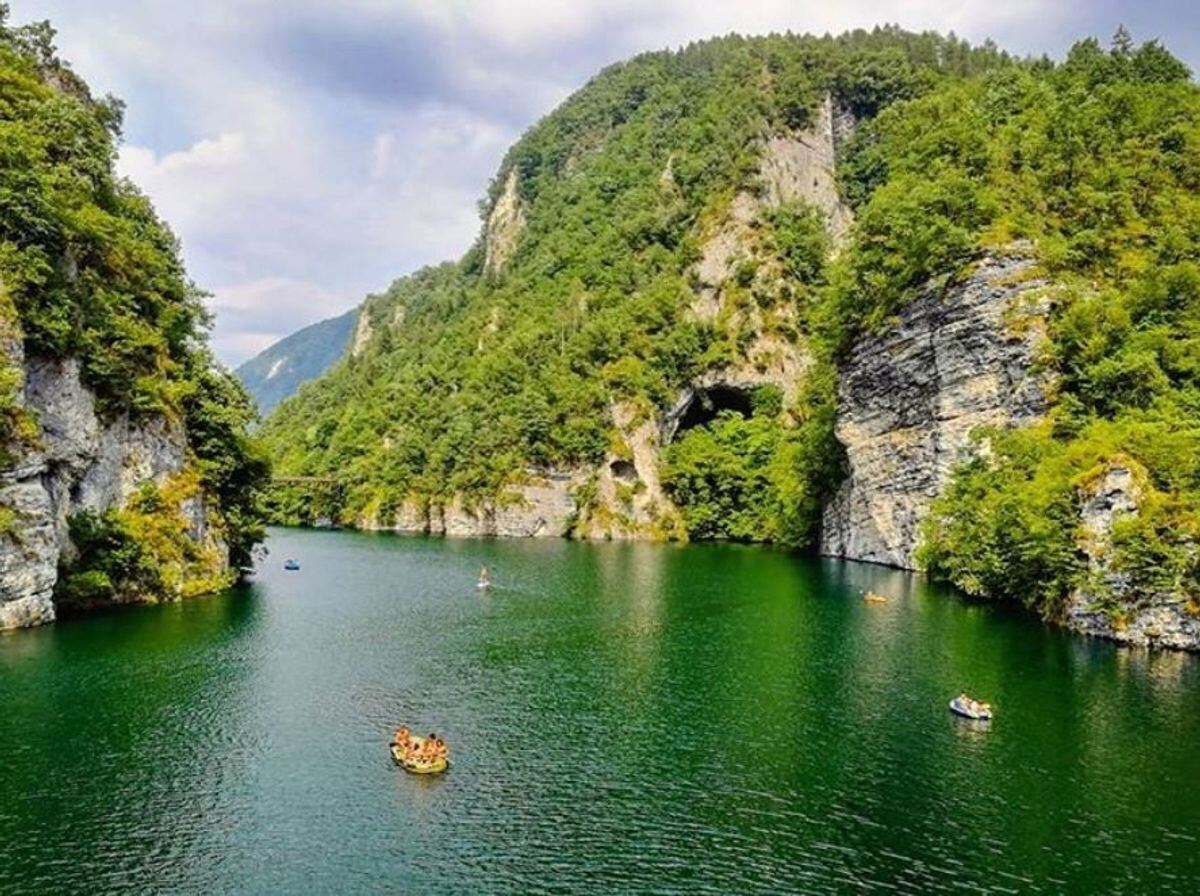 Escursione al Lago del Corlo, il Fiordo Norvegese del Veneto - MATTINA Escursione al Lago del Corlo, il Fiordo Norvegese del Veneto - MATTINA desktop picture