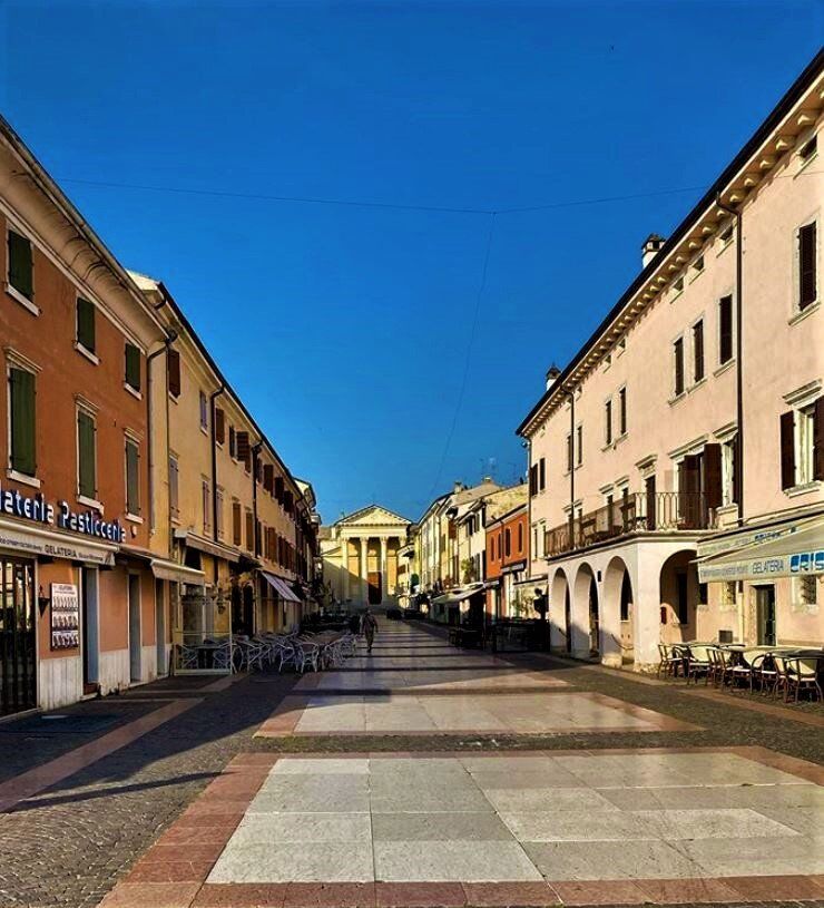 Dolce Tour a Bardolino, uno Scrigno di Tesori sul Lago di Garda - 1° turno Dolce Tour a Bardolino, uno Scrigno di Tesori sul Lago di Garda - 1° turno desktop picture