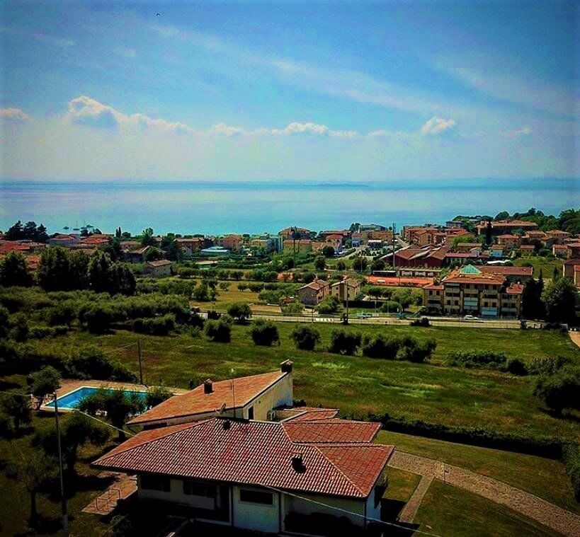 Dolce Tour a Bardolino, uno Scrigno di Tesori sul Lago di Garda - 1° turno Dolce Tour a Bardolino, uno Scrigno di Tesori sul Lago di Garda - 1° turno desktop picture