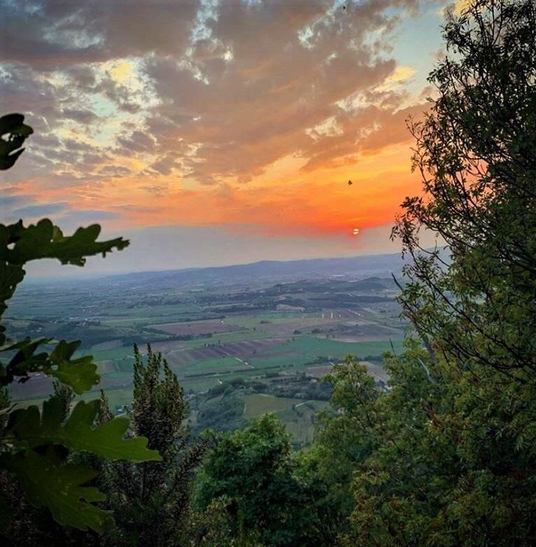 Nel Cuore dei Colli Euganei: Escursione al Monte della Madonna Nel Cuore dei Colli Euganei: Escursione al Monte della Madonna desktop picture