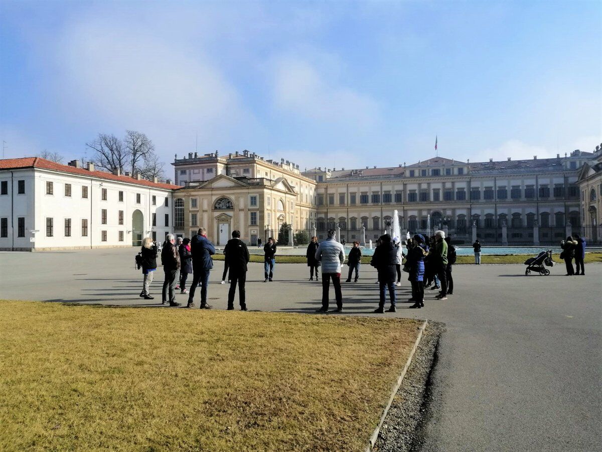 Uscita di Gruppo a Monza: Lo Stile e l'Effervescenza della Brianza desktop picture