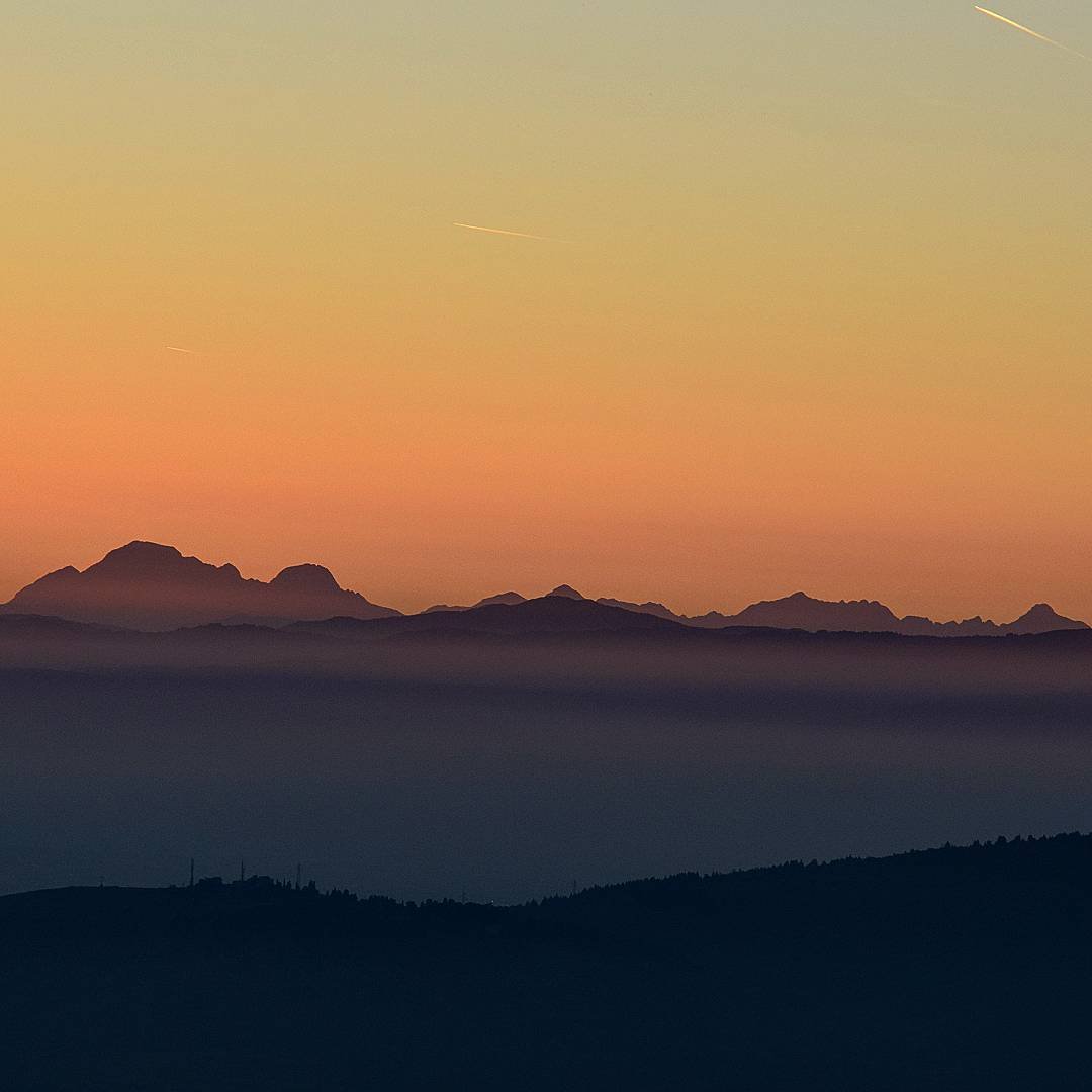 Trekking al Tramonto sul Monte Morello: Un’Oasi a picco su Firenze Trekking al Tramonto sul Monte Morello: Un’Oasi a picco su Firenze desktop picture
