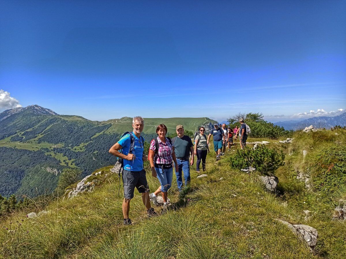 Una Dolce Passeggiata nella Riserva Naturale Bes-Corna Piana desktop picture