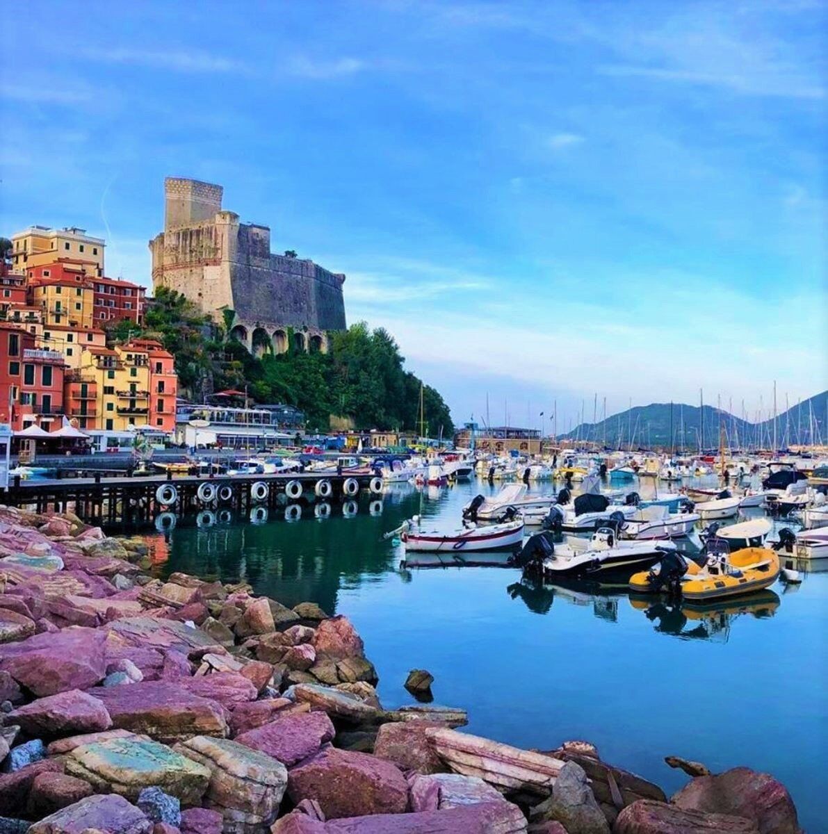Lerici, il Borgo Marinaro dei Poeti - MATTINO Lerici, il Borgo Marinaro dei Poeti - MATTINO desktop picture