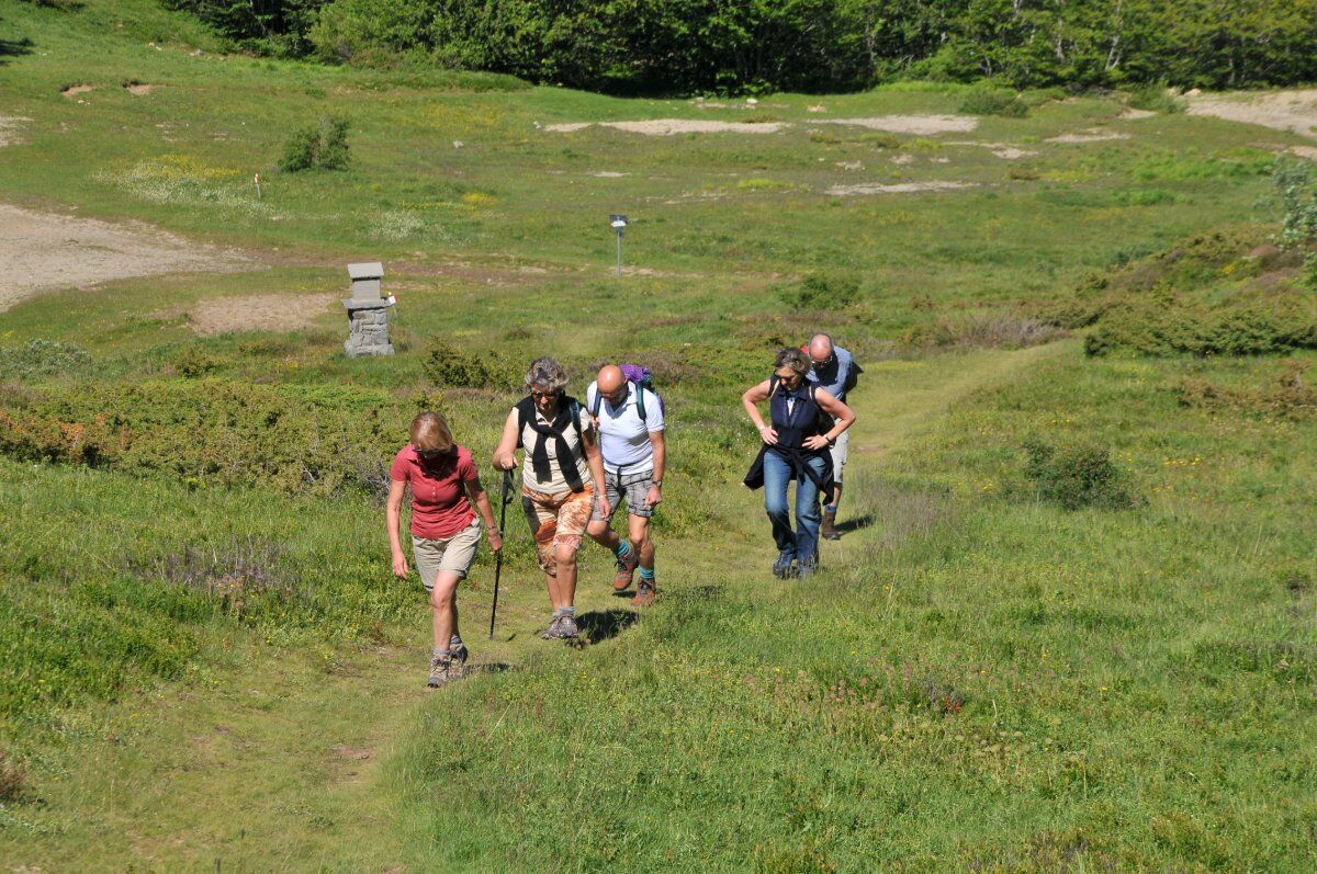 Trekking a Fiumalbo, “Città d’Arte” dell'Appennino Modenese desktop picture