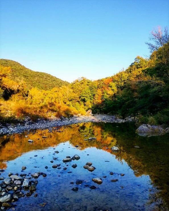 Trekking al Masso delle Fanciulle: Un’Opera d’Arte Naturalistica - MATTINA desktop picture