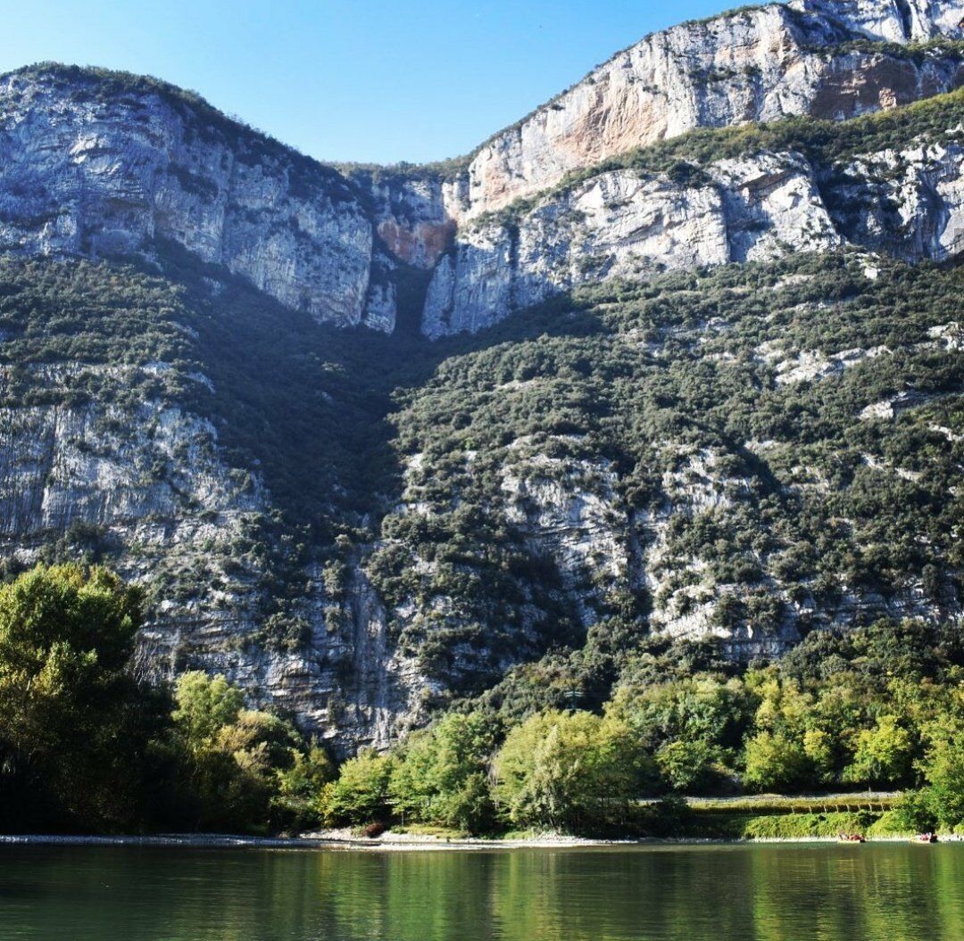 Due Giorni tra la Natura: Visita del Bosco dei Poeti e kayak nelle Acque dell'Adige desktop picture