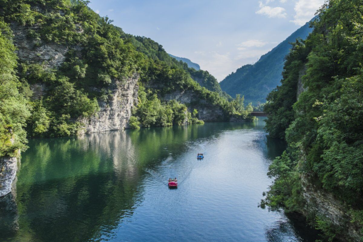 Escursione al Lago del Corlo, il Fiordo Norvegese del Veneto desktop picture