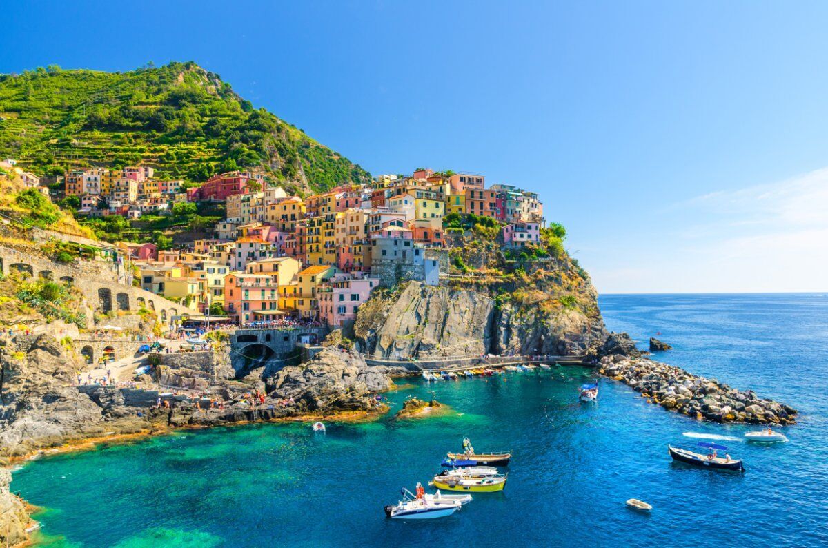 Manarola con Vista: Camminata lungo la Cresta di Costa Corniolo - MATTINA desktop picture