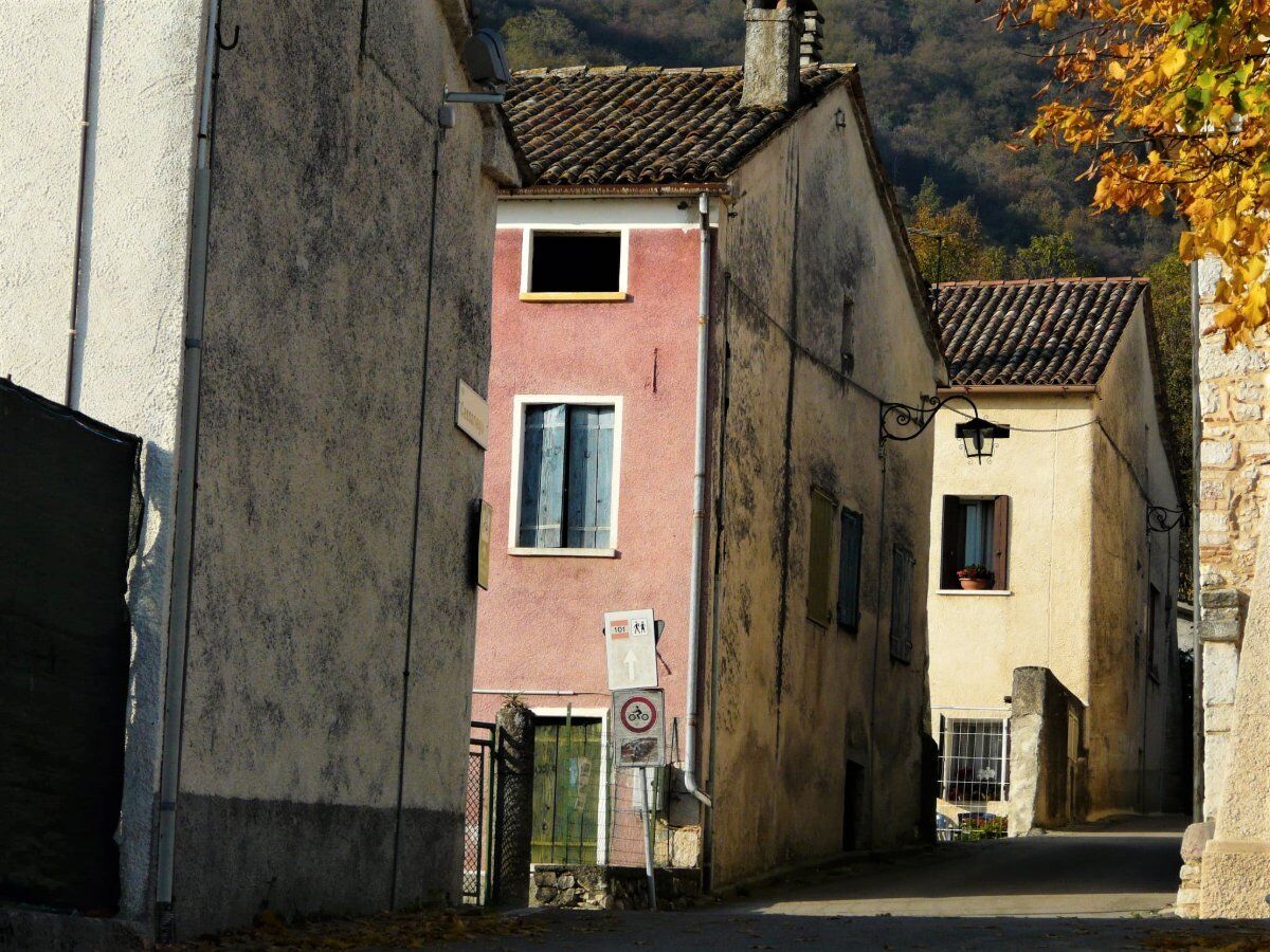 Una Passeggiata per Svelare le Leggende della Pedemontana Una Passeggiata per Svelare le Leggende della Pedemontana desktop picture