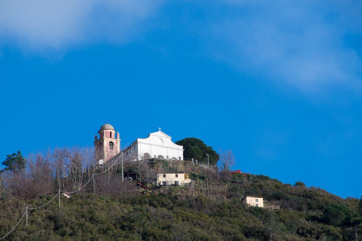 Il Santuario di Montenero e Lemmen: Lungo i Sentieri della Costa Ligure - POMERIGGIO Il Santuario di Montenero e Lemmen: Lungo i Sentieri della Costa Ligure - POMERIGGIO desktop picture