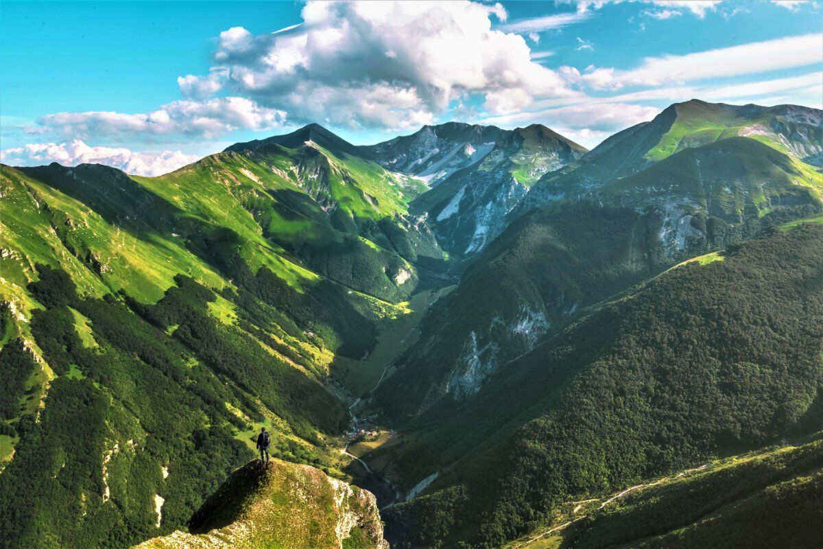 Quattro Giorni alla Scoperta dei Monti Sibillini Quattro Giorni alla Scoperta dei Monti Sibillini desktop picture