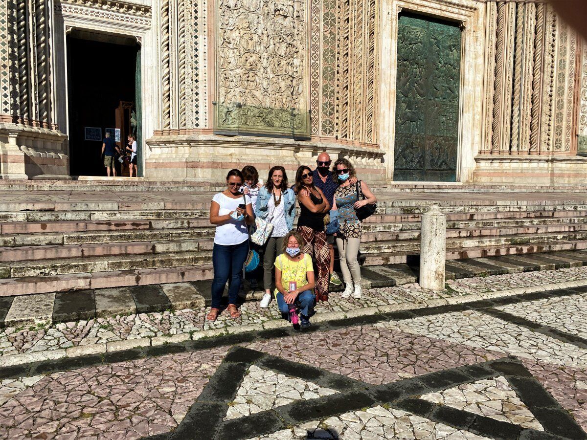 Visita Guidata dell'Antico Borgo di Orvieto, un Viaggio nel Tempo desktop picture