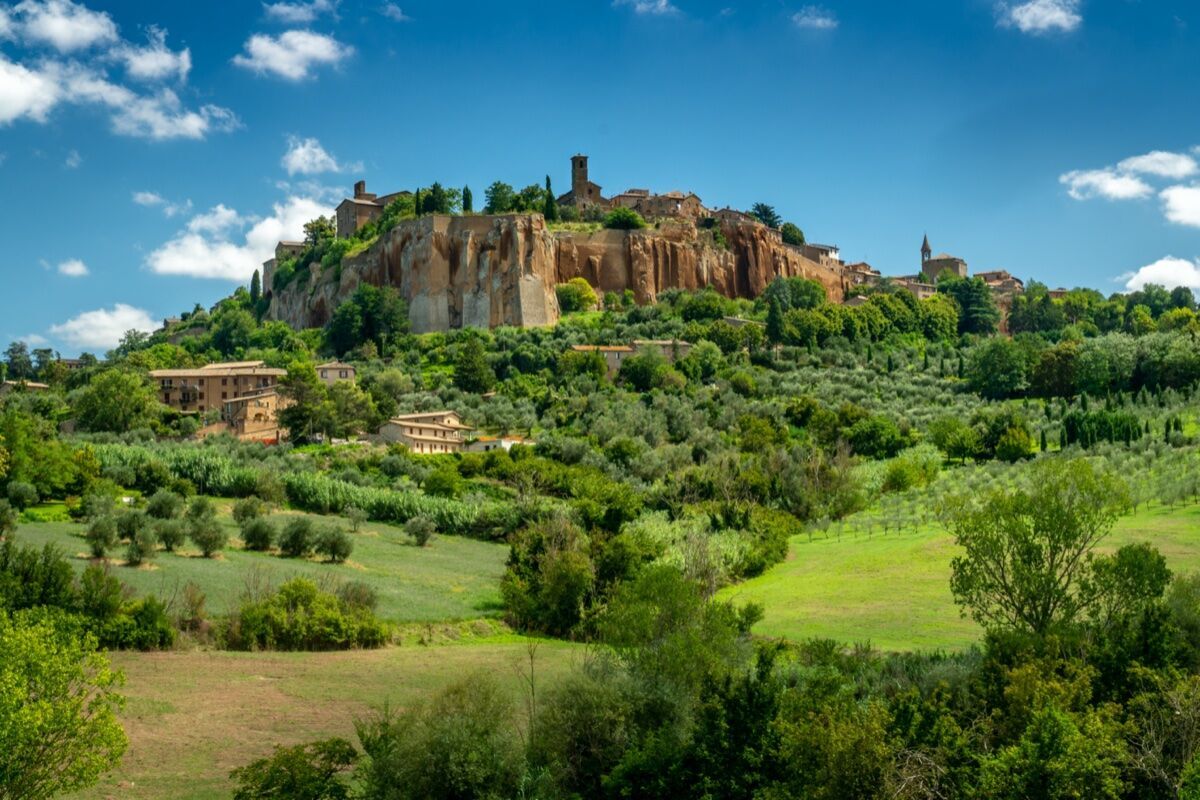 Visita Guidata dell'Antico Borgo di Orvieto, un Viaggio nel Tempo desktop picture