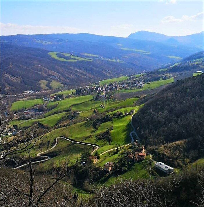 Escursione sul Monte Bibele: tra storia e antiche testimonianze Escursione sul Monte Bibele: tra storia e antiche testimonianze desktop picture