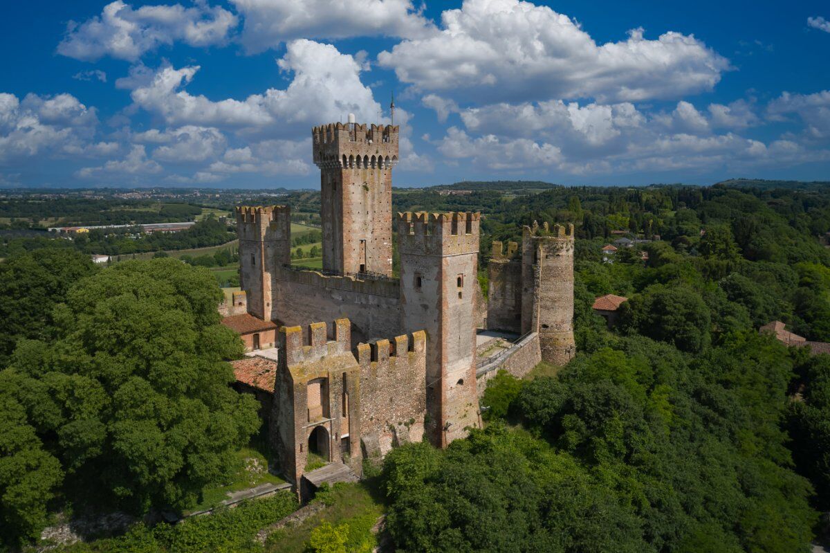 Tour a Borghetto sul Mincio, il Villaggio Medievale dei Mulini desktop picture