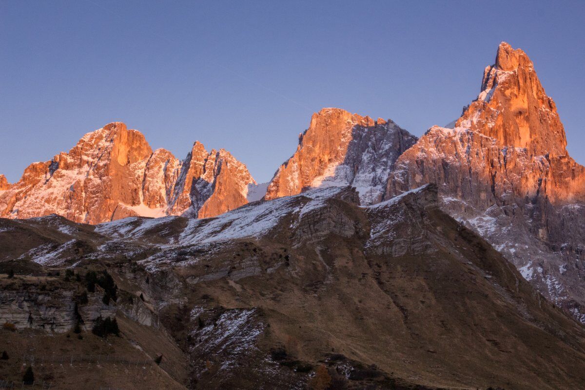Escursione Serale con Cena alle Pale di San Martino Escursione Serale con Cena alle Pale di San Martino desktop picture