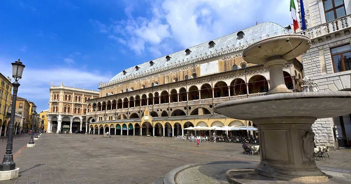 Padova: Sulle Tracce degli Antichi Mestieri dentro e sotto il Salone desktop picture