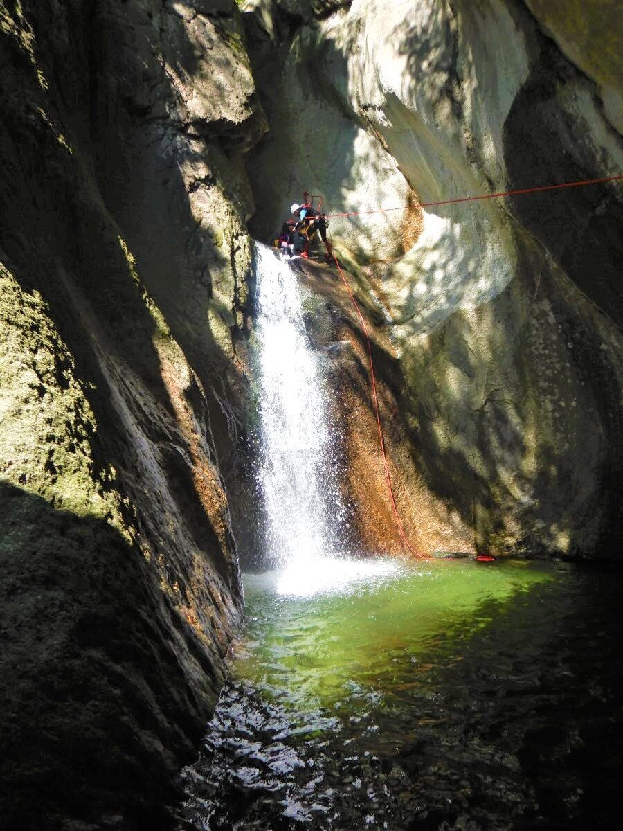 Un Avvincente Canyoning per Principianti in Val Bianca desktop picture