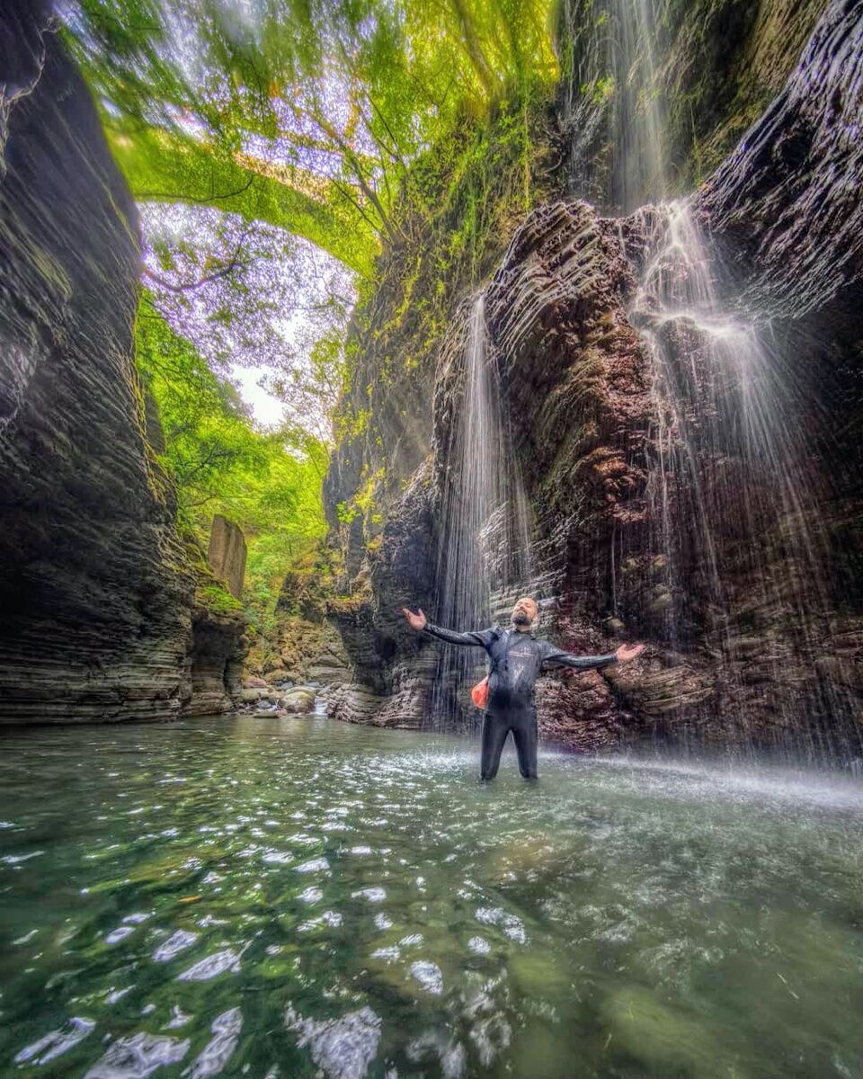 Avventura Fluviale tra le Gole degli Stretti di Giaredo desktop picture