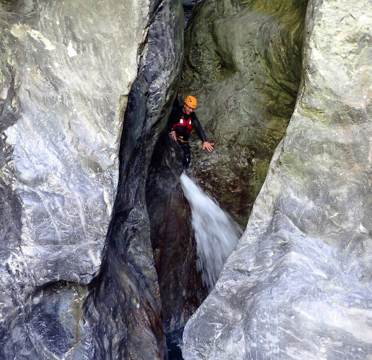 Canyoning Adrenalinico sulle Acque del Torrente Palvico - MATTINA Canyoning Adrenalinico sulle Acque del Torrente Palvico - MATTINA desktop picture
