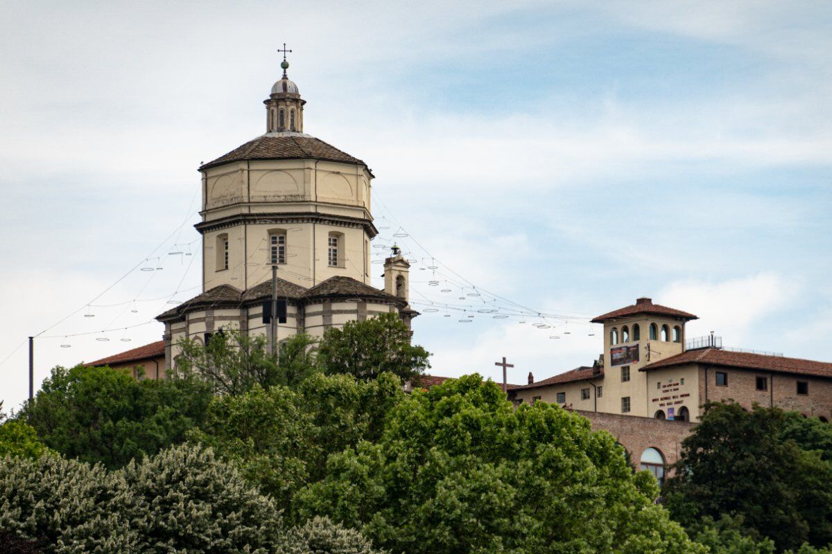 Torino Liberty: Un Tour tra Eleganza, Raffinatezza e Decorativismo desktop picture