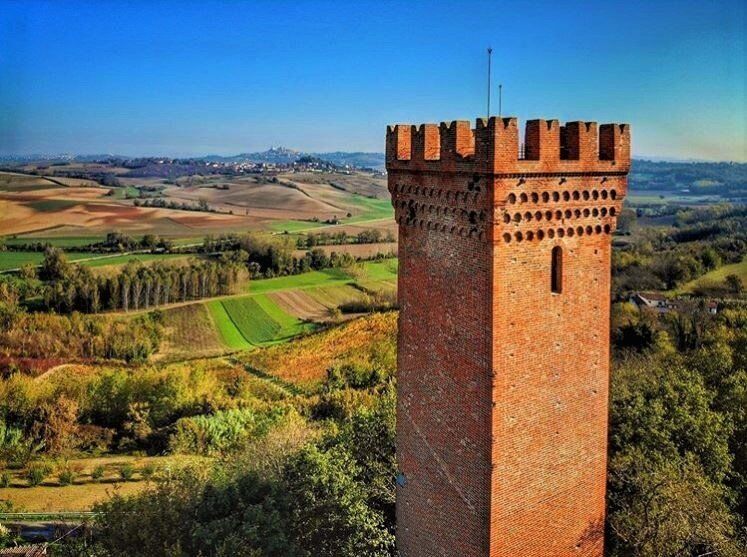 Trekking tra le Perle del Monferrato: La Torre dei Segnali - POMERIGGIO desktop picture