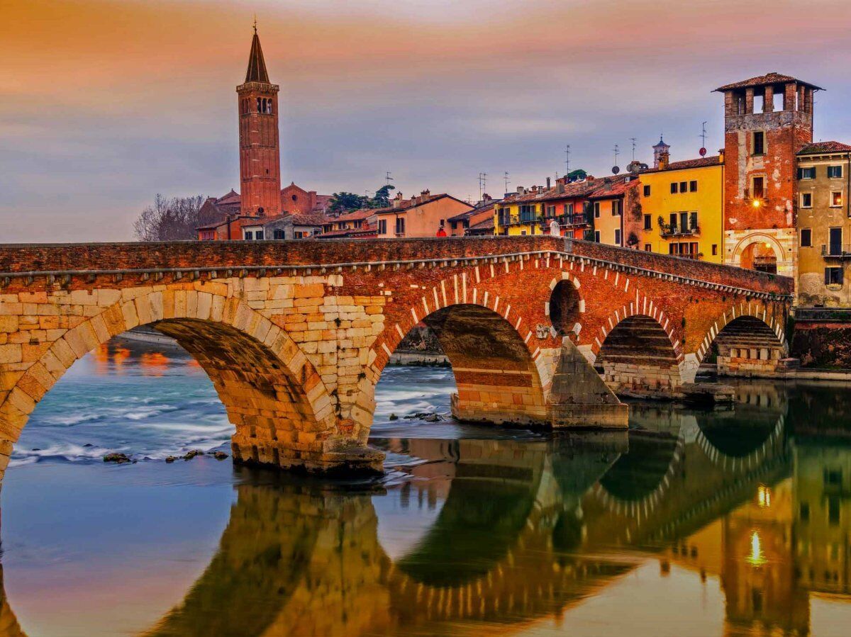Visita Guidata a Verona, la Città dal Fascino Senza Tempo desktop picture