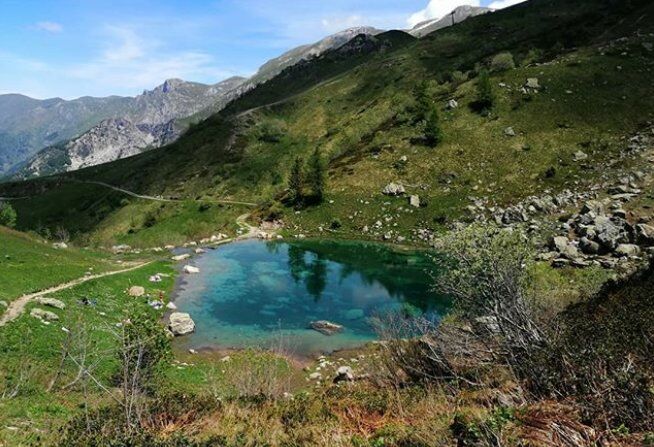 Insoliti Percorsi tra Seggiovie e Natura: Il Lago di Terrasole desktop picture