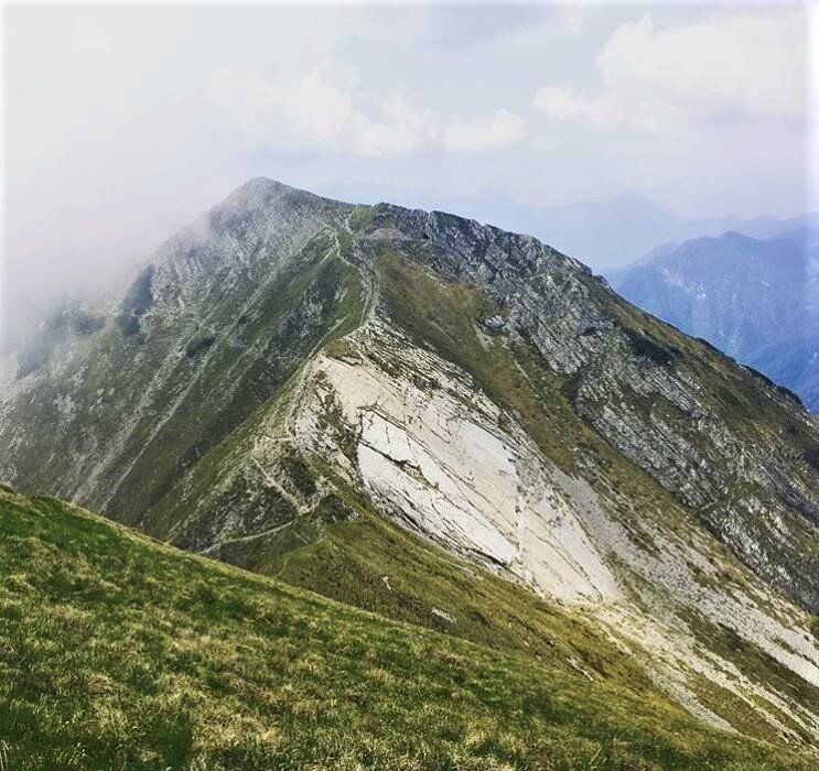 I Pascoli del Cielo: Percorso tra Storia e Natura nei Monti di Ledro desktop picture