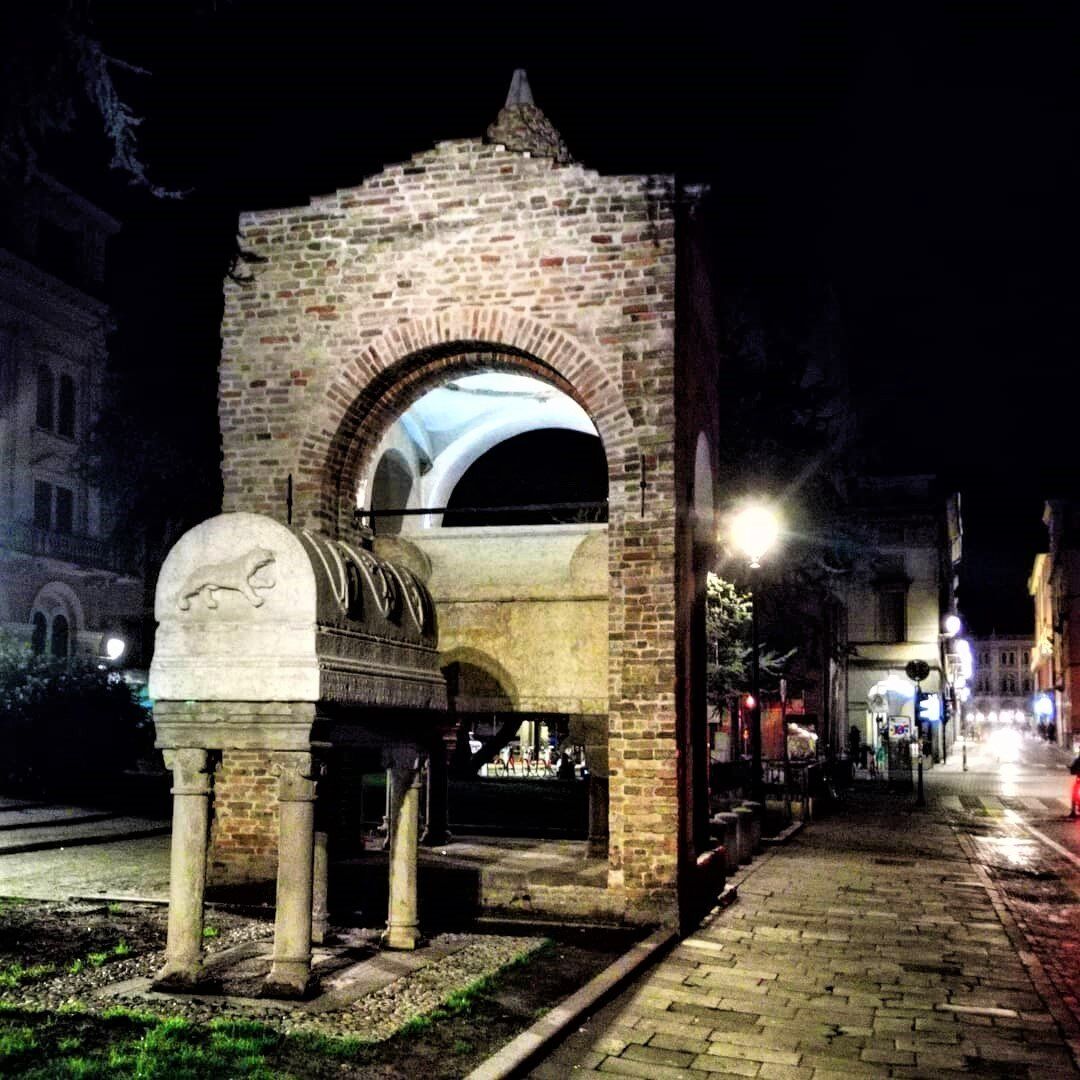 Da Piazza del Santo al Ghetto: Un Itinerario tra Ombre e Segreti Da Piazza del Santo al Ghetto: Un Itinerario tra Ombre e Segreti desktop picture