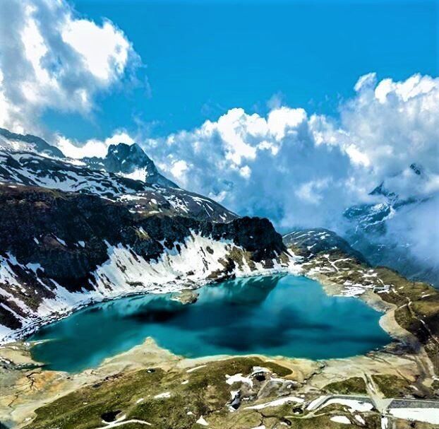 Il Lago Kastel e il Sentiero dei Fiori: Perle Naturalistiche del Piemonte desktop picture