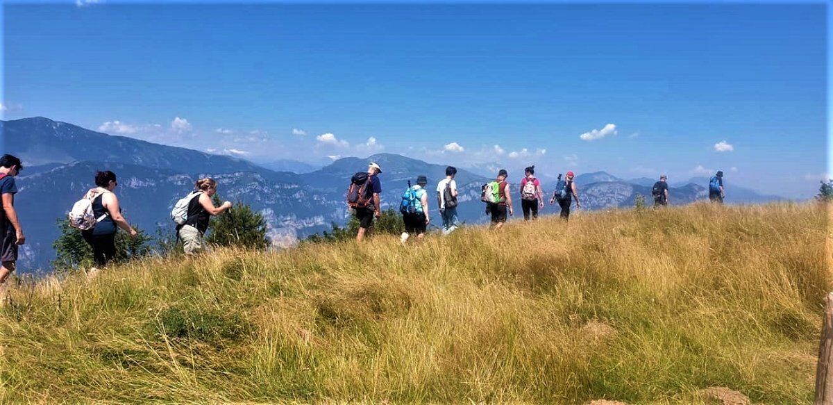 Da Passo Fittanze al Corno d’Aquilio: i magici sentieri della Lessinia Da Passo Fittanze al Corno d’Aquilio: i magici sentieri della Lessinia desktop picture
