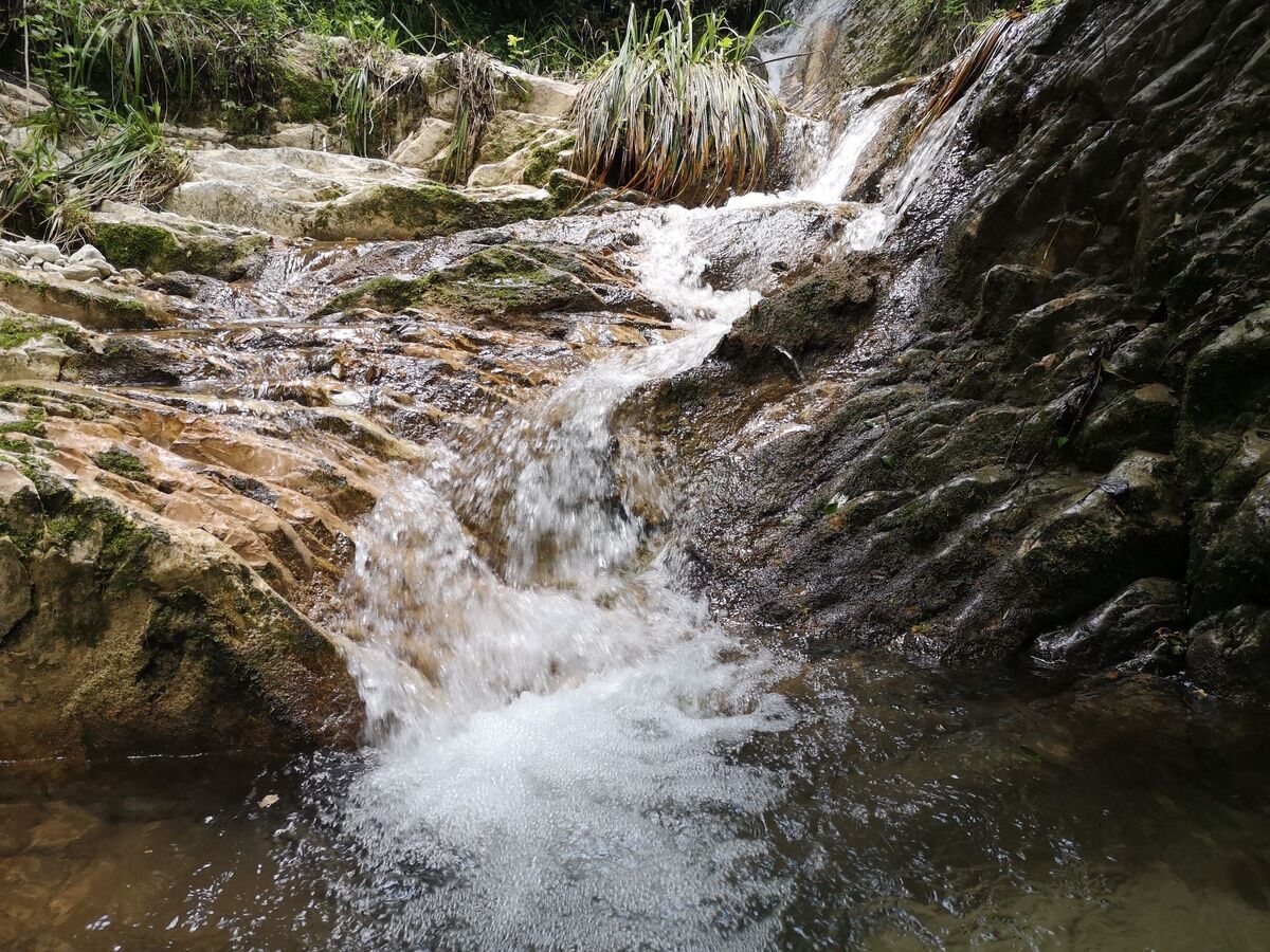 I Gorghi Scuri: Escursione tra le perle dei colli Vicentini I Gorghi Scuri: Escursione tra le perle dei colli Vicentini desktop picture