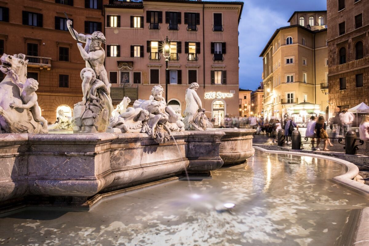 Tour Serale nella Roma Celata: Le Grandi Donne al Potere desktop picture