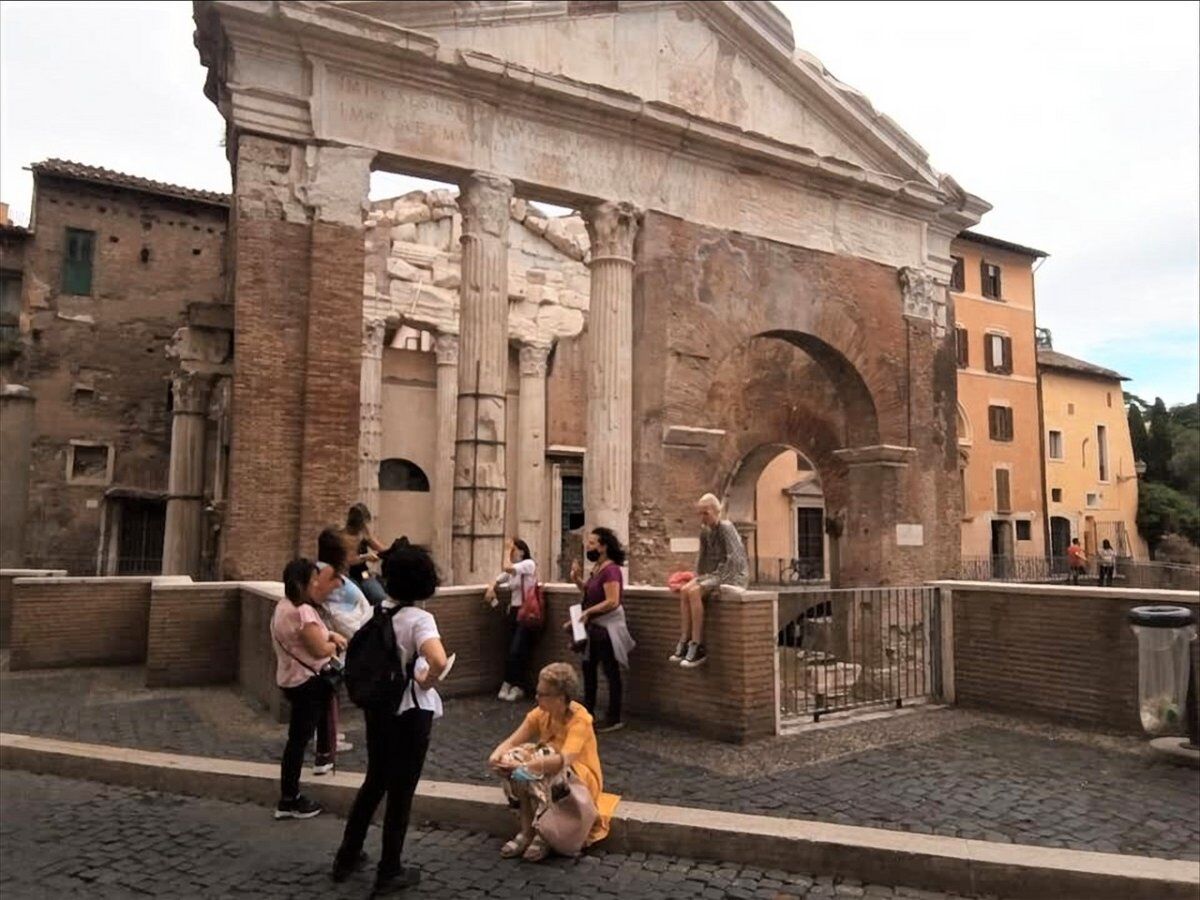 Tour Serale nella Roma Celata: Le Grandi Donne al Potere Tour Serale nella Roma Celata: Le Grandi Donne al Potere desktop picture
