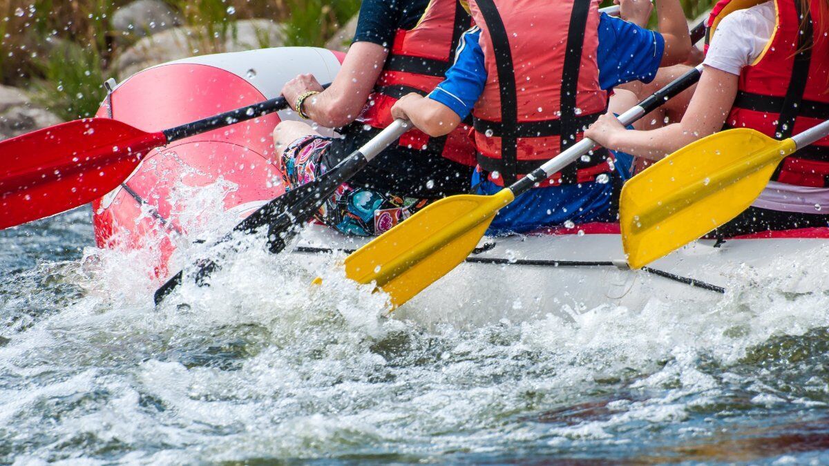 Un Adrenalinico Tour in Rafting sulle Acque del Fiume Noce Un Adrenalinico Tour in Rafting sulle Acque del Fiume Noce desktop picture