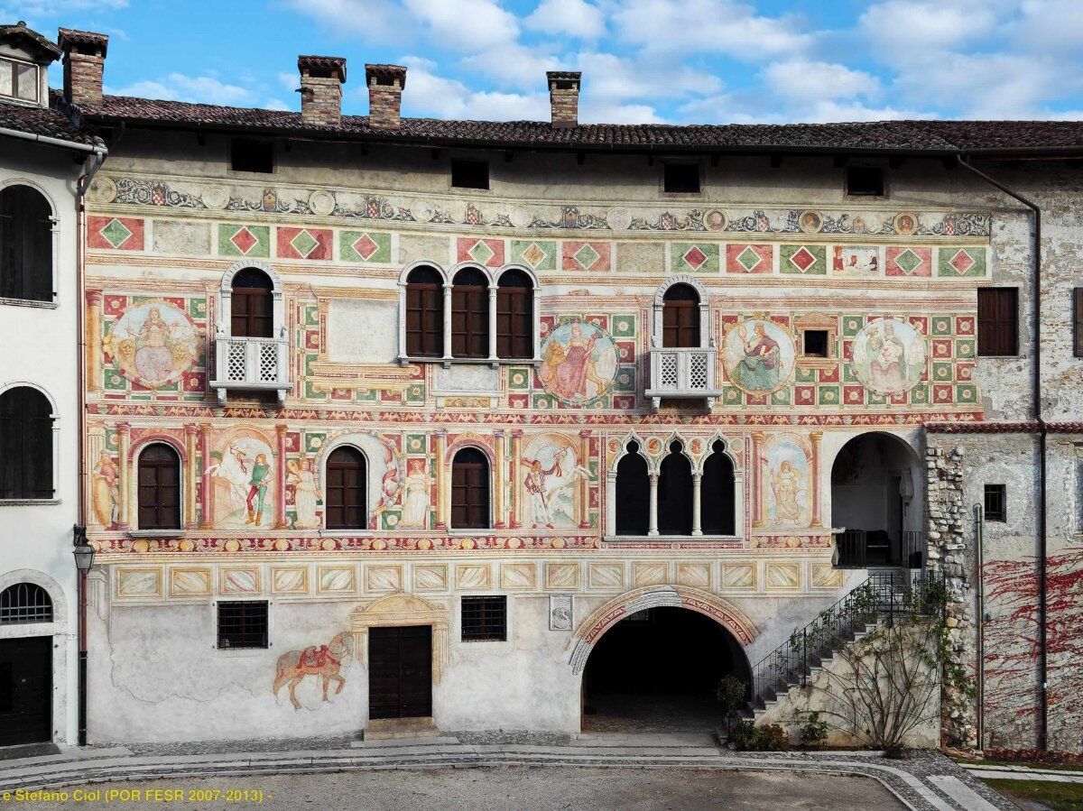 Dolce Tour a Spilimbergo: Borgo Medievale tra Panorami e Colori desktop picture