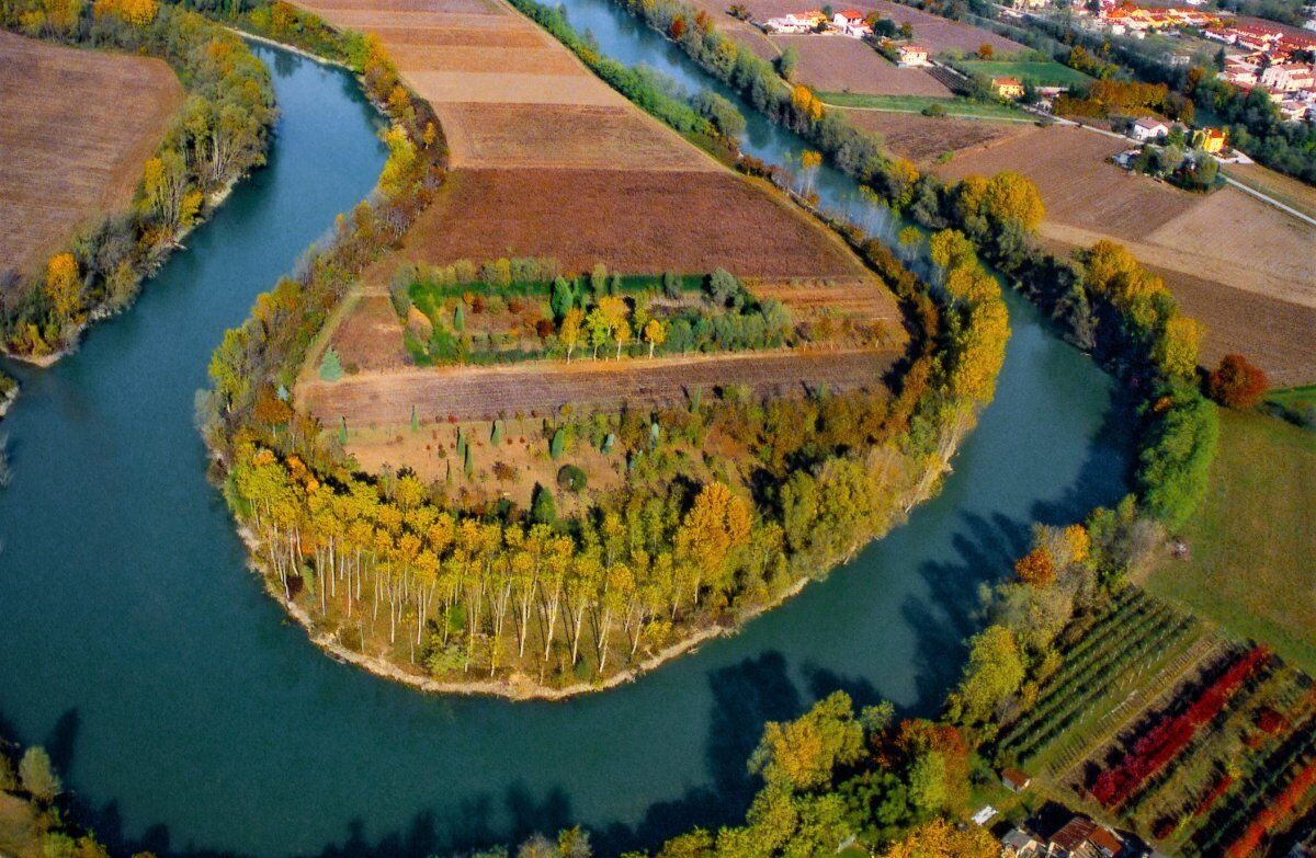 Passeggiando lungo il Fiume Brenta: Tra Curiosità e Leggende desktop picture