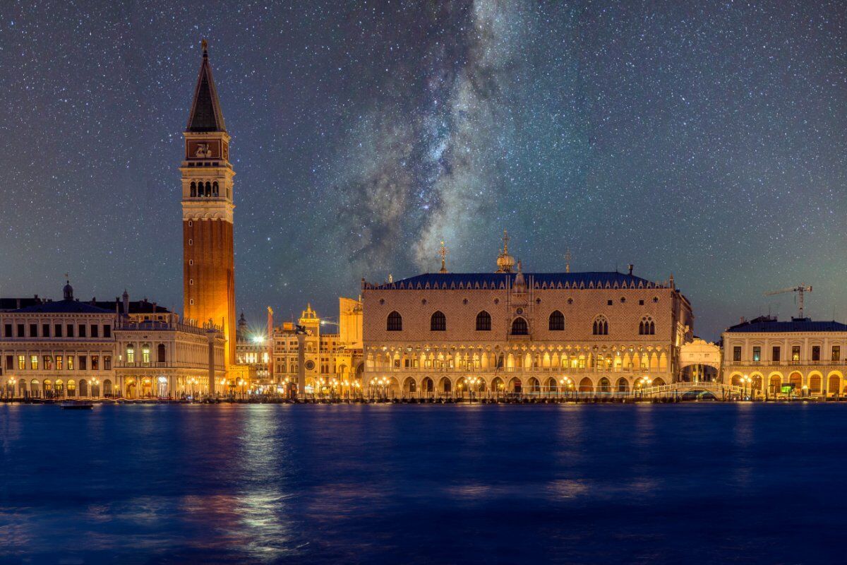 Notte di San Lorenzo: Tour sotto le stelle a Cannaregio Notte di San Lorenzo: Tour sotto le stelle a Cannaregio desktop picture