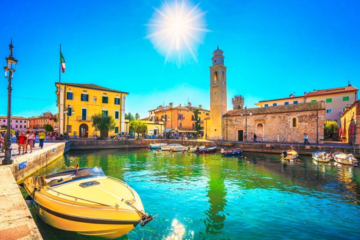 Sup Yoga sul Lago di Garda e Passeggiata rigenerativa a Lazise desktop picture