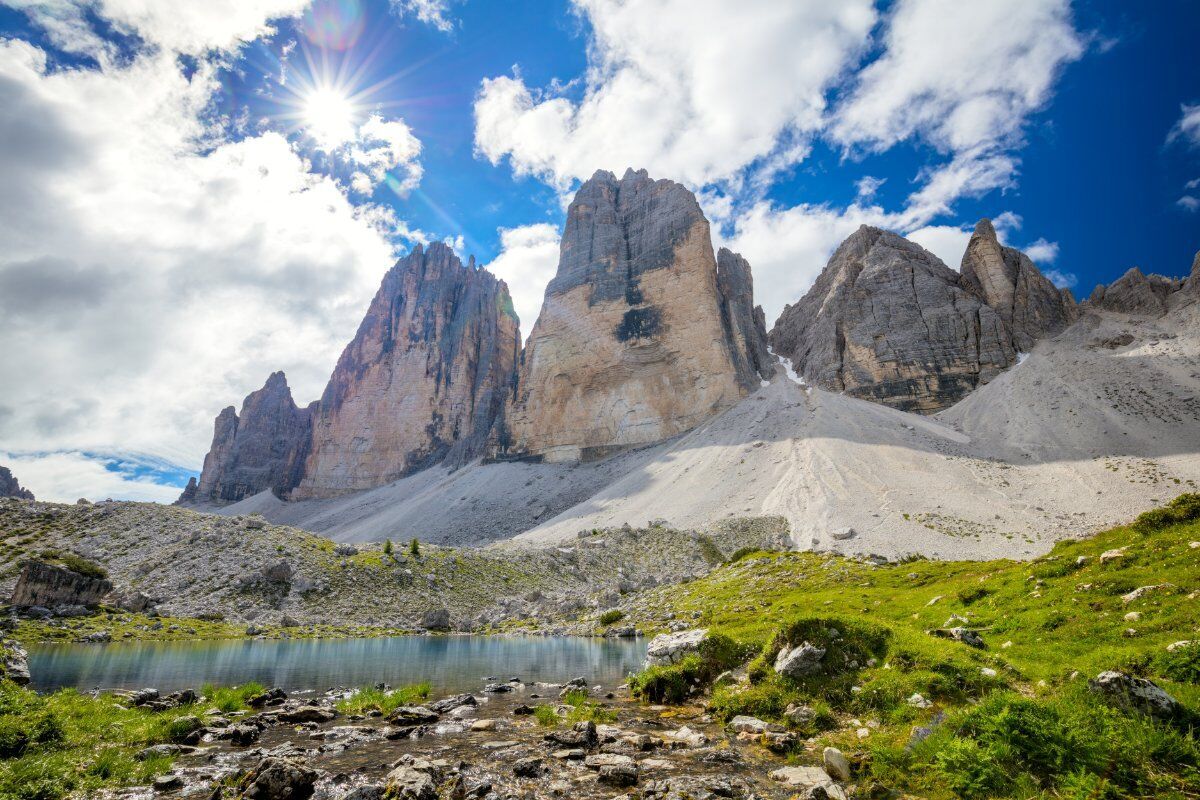 Un Fine Settimana nel Cuore delle Dolomiti: Dalle Tre Cime di Lavaredo alle Cinque Torri desktop picture