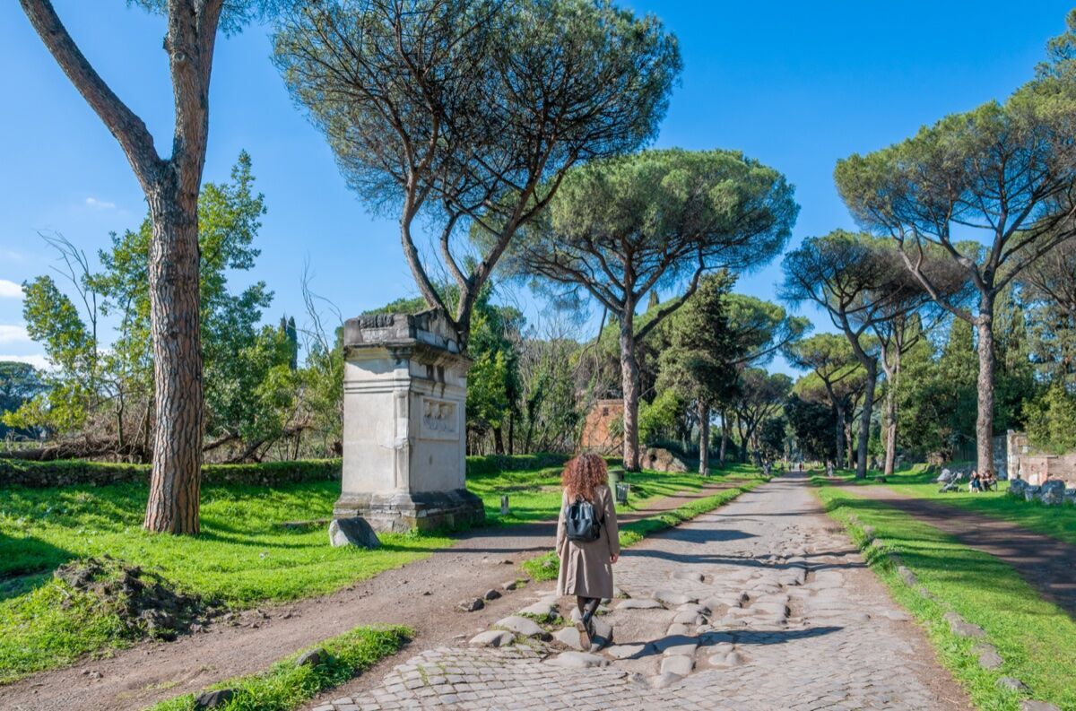 Passeggiata Guidata Lungo l'Appia Antica fino a Capo di Bove desktop picture