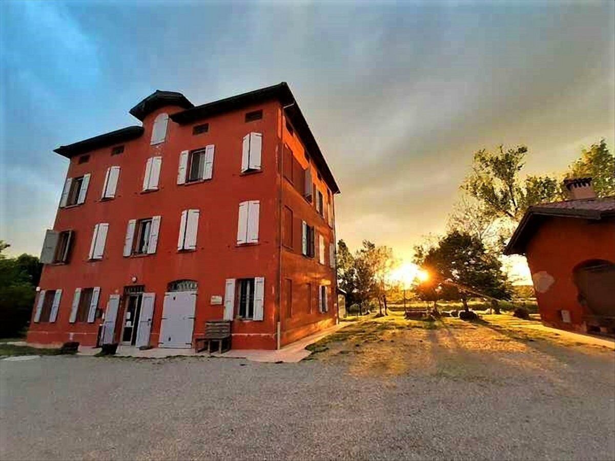 Notte di San Lorenzo: Passeggiata con picnic al lume di candela Notte di San Lorenzo: Passeggiata con picnic al lume di candela desktop picture