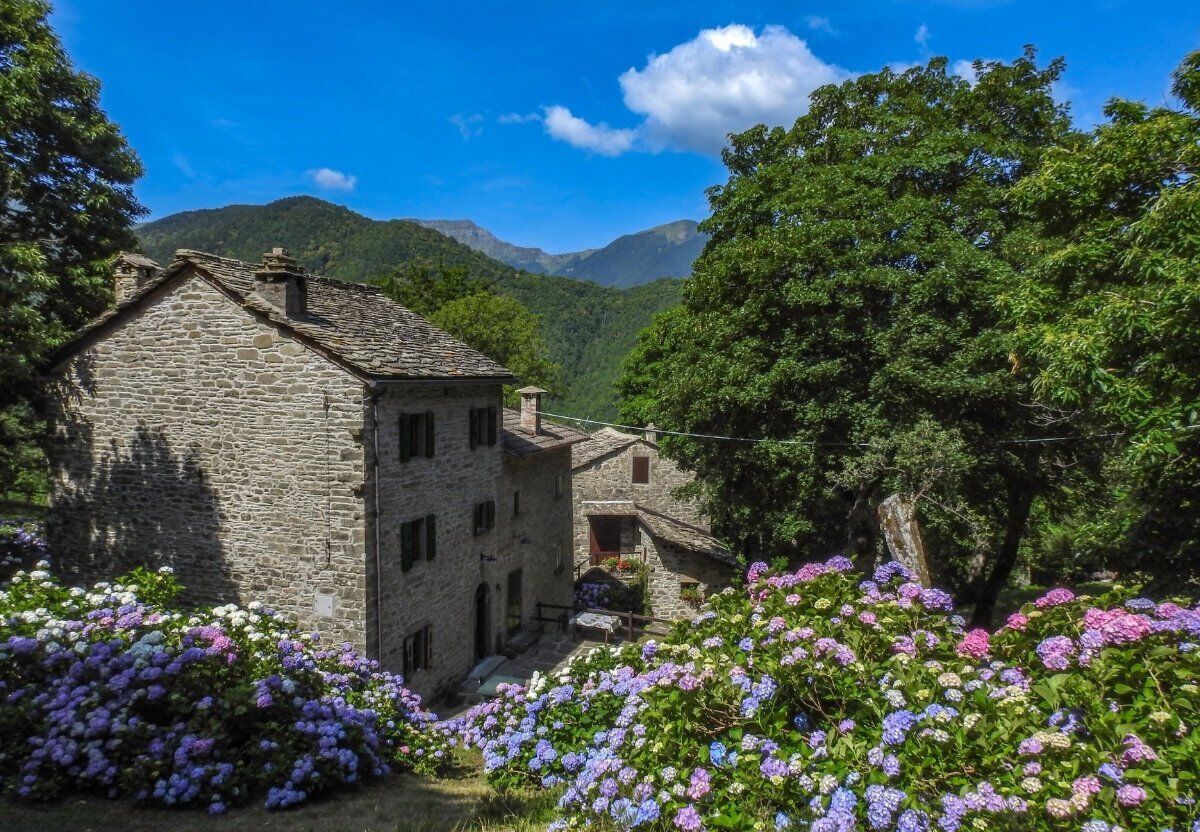 I favolosi borghi del bolognese: escursione da Monteacuto a Tresana I favolosi borghi del bolognese: escursione da Monteacuto a Tresana desktop picture