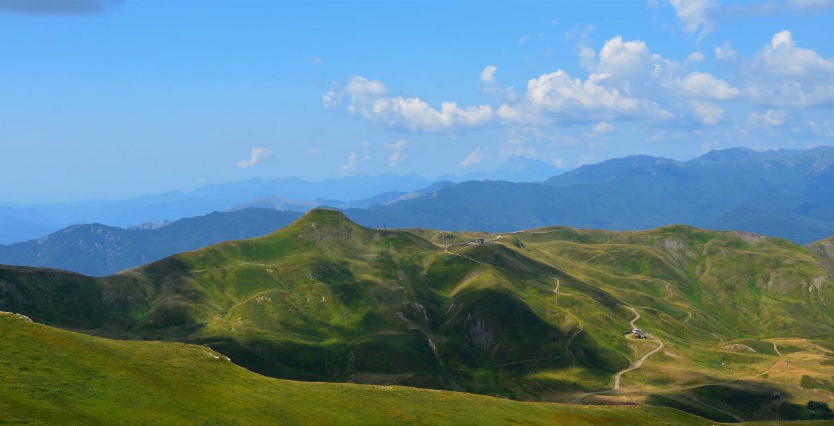 Il Lago Scaffaiolo: Escursione al Tramonto Il Lago Scaffaiolo: Escursione al Tramonto desktop picture