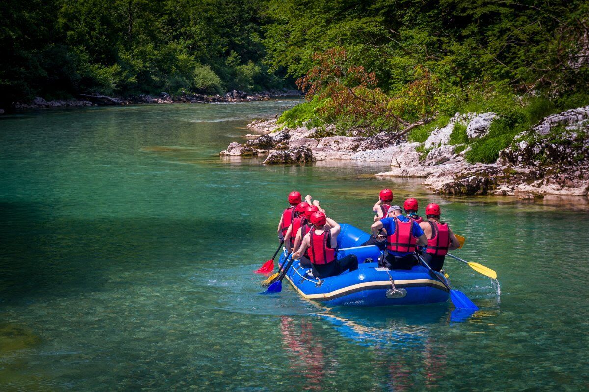 Emozionante Discesa in Rafting con Aperitivo alla Chiusa di Ceraino desktop picture