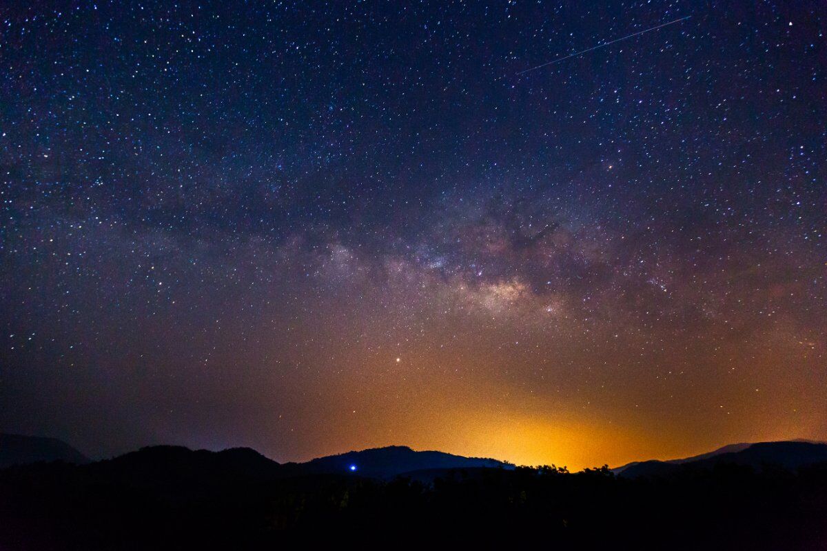 Itinerario Serale a Settefonti: Tra Stelle Cadenti e Leggende Itinerario Serale a Settefonti: Tra Stelle Cadenti e Leggende desktop picture