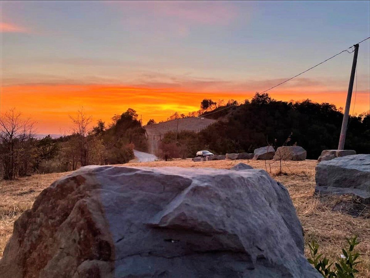 Itinerario Serale a Settefonti: Tra Stelle Cadenti e Leggende Itinerario Serale a Settefonti: Tra Stelle Cadenti e Leggende desktop picture