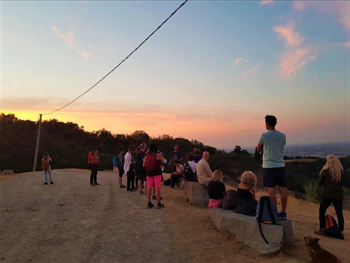 Itinerario Serale a Settefonti: Tra Stelle Cadenti e Leggende Itinerario Serale a Settefonti: Tra Stelle Cadenti e Leggende desktop picture